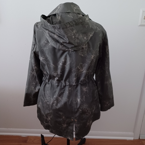 NWT Breckenridge Fall jacket olive green water and wind resistant. Size 1x. - Picture 3 of 8